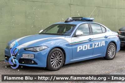 Alfa-Romeo Nuova Giulia
Polizia di Stato
Squadra Volante
Allestimento FCA
POLIZIA M7285
Parole chiave: Alfa-Romeo Nuova_Giulia POLIZIAM7285