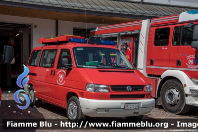 Volkswagen Transporter T4 Syncro restyle
Vigili del Fuoco
Unione Distrettuale Alta Val Venosta
Corpo Volontario di Prato allo Stelvio (BZ)
Freiwillige Feuerwehr Prad am Stilfserjoch
VF 0Y3 BZ
Parole chiave: Volkswagen Transporter_T4_Syncro_restyle VF0Y3BZ