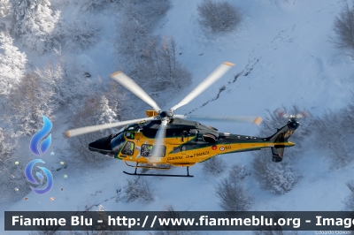 Leonardo AW169M
Guardia di Finanza
Reparto Operativo AereoNavale
Sezione Aerea di Pisa
Volpe 511
Parole chiave: Leonardo AW169M