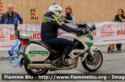 Honda Deauville II serie
Polizia Locale Brescia
In scorta alla Mille Miglia 2017
Parole chiave: Honda Deauville_IIserie