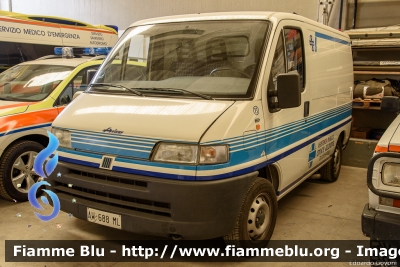 Fiat Ducato II serie
Pubblica Assistenza Croce Azzurra Traversetolo (PR)
Codice Automezzo: 13
Allestito Aricar
Parole chiave: Fiat Ducato_IIserie