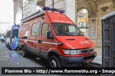 Iveco Daily III serie
Vigili del Fuoco
Comando Provinciale di Pisa
AutoFurgone/Unità di Crisi Locale 
allestimento Iveco-Magirus
VF 24207
Parole chiave: Iveco Daily_IIIserie VF24207