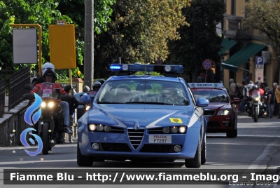 Alfa Romeo 159
Polizia di Stato
Polizia Stradale
in scorta al Giro d'Italia 2012
POLIZIA F7287
Parole chiave: Alfa-Romeo 159 POLIZIAF7287 Giro_Italia_2012