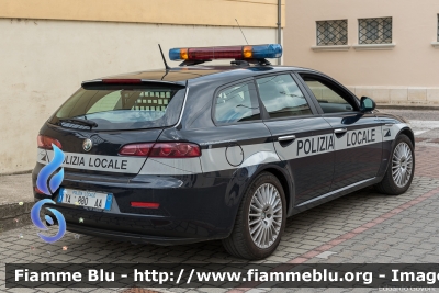 Alfa-Romeo 159 Sportwagon
Polizia Locale Polesine Superiore
Comune di Castelmassa (RO)
Allestita Ciabilli
POLIZIA LOCALE YA 880 AA
Parole chiave: Alfa-Romeo 159_Sportwagon POLIZIALOCALEYA880AA