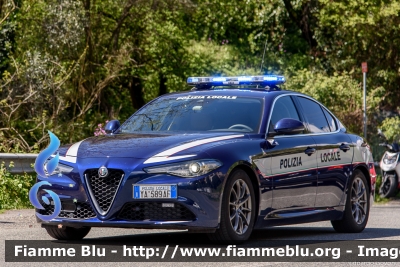 Alfa-Romeo Nuova Giulia
Polizia Locale Bardolino (VR)
Allestimento Bertazzoni Veicoli Speciali
Linea Pi-Elle
POLIZIA LOCALE YA 589 AF
Parole chiave: Alfa-Romeo Nuova_Giulia POLIZIALOCALEYA589AF