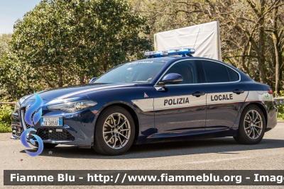 Alfa-Romeo Nuova Giulia
Polizia Locale Bardolino (VR)
Allestimento Bertazzoni Veicoli Speciali
Linea Pi-Elle
POLIZIA LOCALE YA 589 AF
Parole chiave: Alfa-Romeo Nuova_Giulia POLIZIALOCALEYA589AF