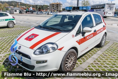 Fiat Punto VI serie
Polizia Municipale Livorno
POLIZIA LOCALE YA 447 AN
Parole chiave: Fiat Punto_VIserie POLIZIALOCALEYA447AN