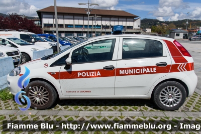 Fiat Punto VI serie
Polizia Municipale Livorno
POLIZIA LOCALE YA 447 AN
Parole chiave: Fiat Punto_VIserie POLIZIALOCALEYA447AN