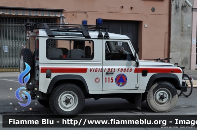 Land Rover Defender 90
Vigili del Fuoco
Comando Provinciale di Modena
Fornitura Regione Emilia Romagna
VF 22504
Parole chiave: Land-Rover Defender_90 VF22504