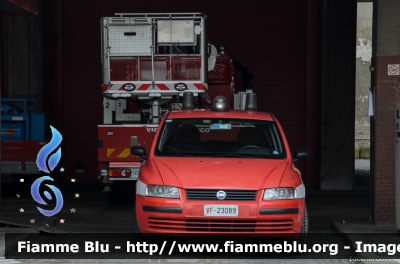 Fiat Stilo II serie
Vigili del Fuoco
Comando Provinciale di Milano
VF 23089
Parole chiave: Fiat Stilo_IIserie VF23089 Giornate_di_Primavera_Fai_2015