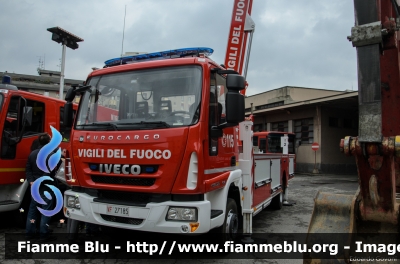 Iveco EuroCargo 110EL22 III serie
Vigili del Fuoco
Comando Provinciale di Milano
Piattaforme aeree ribassate
da 30 metri di sviluppo massimo
Allestimento Multitel-Pagliero
VF 27185
Parole chiave: Iveco EuroCargo_110EL22_IIIserie VF27185 Giornate_di_Primavera_Fai_2015