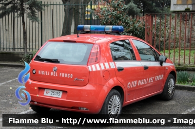 Fiat Grande Punto
Vigili del Fuoco
Comando Provinciale di Milano
VF 25099
Parole chiave: Fiat Grande_Punto VF25099 Giornate_di_Primavera_Fai_2015