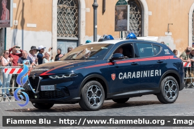 Alfa-Romeo Tonale
Carabinieri
Nucleo Operativo Radiomobile
Allestimento FCA
CC EG 455
Parole chiave: Alfa-Romeo Tonale CCEG455 Festa_della_Republica_2023