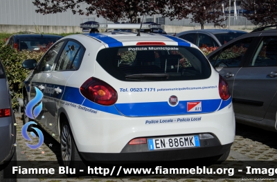 Fiat Nuova Bravo
Polizia Municipale Piacenza
Parole chiave: Fiat Nuova_Bravo XX_Convegno_Nazionale_Polizia_Locale