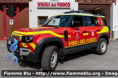 Land-Rover Defender 110 II serie
Vigili del Fuoco
Unione Distrettuale della Val Di Sole
Corpo Volontario di Pejo (TN)
VF 1W7 TN
Parole chiave: Land-Rover Defender_110_IIserie VF1W7TN