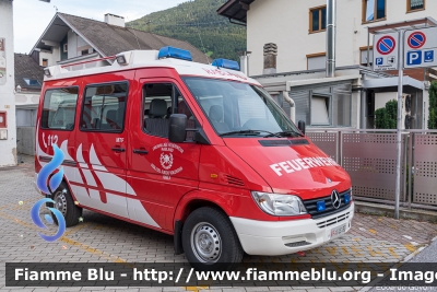 Mercedes-Benz Sprinter II serie
Vigili del Fuoco
Unione distrettuale di Merano
Corpo Volontario di Rablà (BZ)
Freiwillige Feuerwehr Rabland
VF 14S BZ
Parole chiave: Mercedes-Benz Sprinter_IIserie VF14SBZ