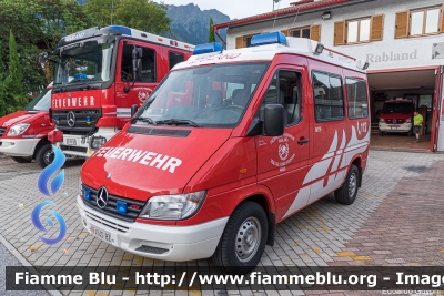 Mercedes-Benz Sprinter II serie
Vigili del Fuoco
Unione distrettuale di Merano
Corpo Volontario di Rablà (BZ)
Freiwillige Feuerwehr Rabland
VF 14S BZ
Parole chiave: Mercedes-Benz Sprinter_IIserie VF14SBZ