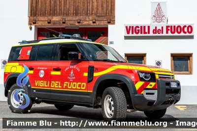 Land-Rover Defender 110 II serie
Vigili del Fuoco
Unione Distrettuale della Val Di Sole
Corpo Volontario di Pejo (TN)
VF 1W7 TN
Parole chiave: Land-Rover Defender_110_IIserie VF1W7TN