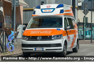 Volkswagen Transporter T6
Croce Bianca Renon (BZ)
Weisses Kreuz Ritten
Allestita Ambulanz Mobile - Hornis Spaceline
WK454 - 842
PC ZS 131
Parole chiave: Volkswagen Transporter_T6 PCZS131 Ambulanza