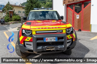 Land-Rover Defender 110 II serie
Vigili del Fuoco
Unione Distrettuale della Val Di Sole
Corpo Volontario di Pejo (TN)
VF 1W7 TN
Parole chiave: Land-Rover Defender_110_IIserie VF1W7TN