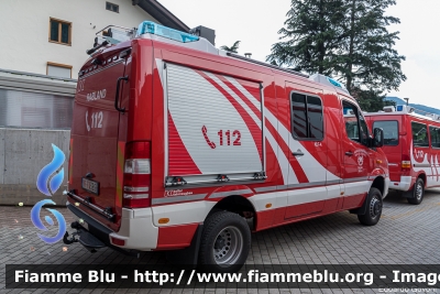 Mercedes-Benz Sprinter III serie restyle
Vigili del Fuoco
Unione distrettuale di Merano
Corpo Volontario di Rablà (BZ)
Freiwillige Feuerwehr Rabland
Allestimento Kofler
VF FW 3B5
Parole chiave: Mercedes-Benz Sprinter_IIIserie_restyle VFFW3B5