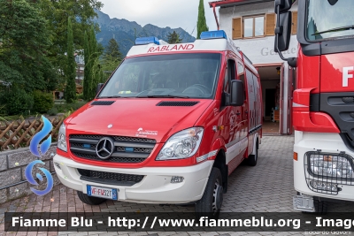 Mercedes-Benz Sprinter III serie
Vigili del Fuoco
Unione distrettuale di Merano
Corpo Volontario di Rablà (BZ)
Freiwillige Feuerwehr Rabland
Allestimento Brandshutz-Rosenbauer
VF FW 32T
Parole chiave: Mercedes-Benz Sprinter_IIIserie VFFW32T