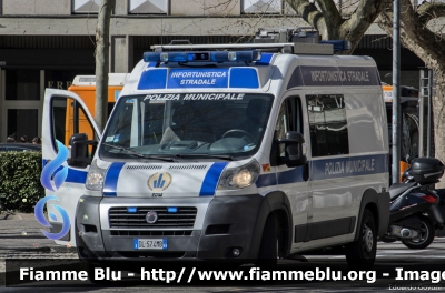 Fiat Ducato X250
Polizia Municipale Ravenna
Allestito EDM
Parole chiave: Fiat Ducato_X250