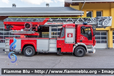 Iveco EuroCargo 160E32 IV serie
Vigili del Fuoco
Unione Distrettuale della Val Di Sole
Veicolo ospitato dal corpo di Malè (TN)
VF 8X1 TN
Parole chiave: Iveco EuroCargo_160E32_IVserie VF8X1TN