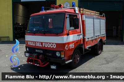 Iveco 60-10
Vigili del Fuoco
Comando Provinciale di Milano
Distaccamento Volontario di Lazzate
Polisoccorso allestimento Baribbi
Carro maltempo
VF 14033
Parole chiave: Iveco 60-10 VF14033