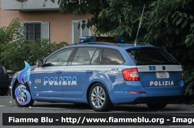 Skoda Octavia Wagon IV serie 
Polizia di Stato
Polizia Stradale in servizio sulla Milano Serravalle Milano Tangenziali
Allestimento Focaccia
Decorazione Grafica Artlantis
POLIZIA H8829
Parole chiave: Skoda Octavia_Wagon_IVserie POLIZIAH8829