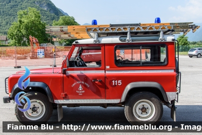 Land-Rover Defender 90
Vigili del Fuoco
Unione Distrettuale delle Giudicarie
Corpo Volontario di Storo (TN)
Allestimento Kofler Fahrzeugbau
VF 0D9 TN
Parole chiave: Land-Rover Defender_90 VF0D9TN