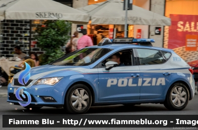 Seat Leon III serie
Polizia di Stato
Squadra Volante
Allestimento NCT Nuova Carrozzeria Torinese
Decorazione Grafica Artlantis
POLIZIA M0039
Parole chiave: Seat Leon_IIIserie POLIZIAM0039