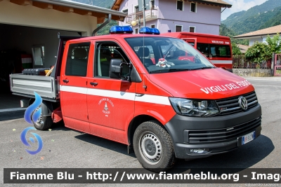 Volkswagen Transporter T6
Vigili del Fuoco
Unione Distrettuale delle Giudicarie
Corpo Volontario di Storo (TN)
Distaccamento di Lodrone
VF 9J2 TN
Parole chiave: Volkswagen Transporter_T6 VF9J2TN