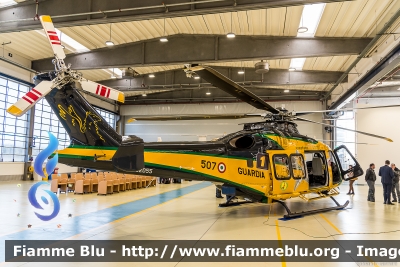 Leonardo AW169M
Guardia di Finanza
Reparto Operativo AereoNavale
Centro Aviazione di Pratica di Mare (RM)
Volpe 507
Parole chiave: Leonardo AW169M