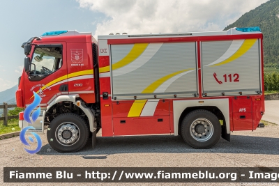 Volvo FL 280 IV serie
Vigili del Fuoco
Unione distrettuale di Cles
Corpo Volontario di Cis (TN)
Allestito Kofler
VF 7L6 TN
Parole chiave: Volvo FL_280_IVserie VF7L6TN