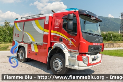 Volvo FL 280 IV serie
Vigili del Fuoco
Unione distrettuale di Cles
Corpo Volontario di Cis (TN)
Allestito Kofler
VF 7L6 TN
Parole chiave: Volvo FL_280_IVserie VF7L6TN