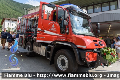 Mercedes-Benz U427
Vigili del Fuoco
Unione distrettuale di Mezzolombardo
Corpo Volontario di Spormaggiore (TN)
Allestimento BAI
VF 7D5 TN
Parole chiave: Mercedes-Benz U427 VF7D5TN