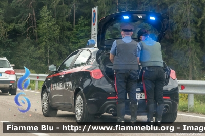 Alfa-Romeo Nuova Giulietta restyle
Carabinieri
Nucleo Operativo e Radiomobile
Allestimento NCT Nuova Carozzeria Torinese
Parole chiave: Alfa-Romeo Nuova_Giulietta_restyle CCED