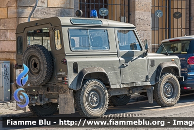 Land-Rover Defeder 90
Carabinieri
Comando Carabinieri Unità per la tutela Forestale, Ambientale e Agroalimentare
CC BU 119
Parole chiave: Land-Rover Defeder_90 CCBU119