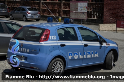 Fiat Grande Punto
Polizia di Stato
Servizio Aereo
POLIZIA H7266
Parole chiave: Fiat Grande_Punto POLIZIAH7266