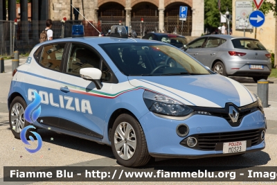 Renault Clio lV serie
Polizia di Stato
Allestita Focaccia
Decorazione grafica Artlantis
POLIZIA M0523
Parole chiave: Renault Clio_lVserie POLIZIAM0523 Festa_della_Repubblica_2019