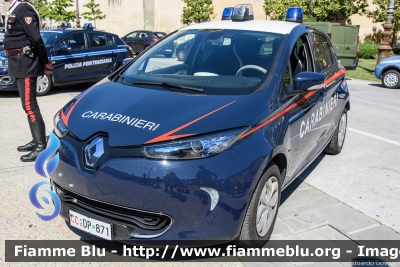 Renault Zoe
Carabinieri
CC DP 871
Parole chiave: Renault Zoe CCDP871 Festa_della_Repubblica_2019