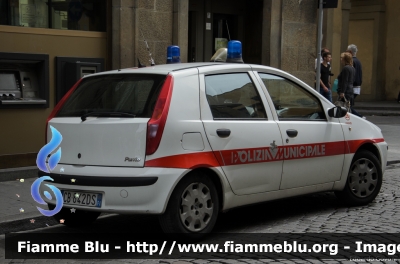 Fiat Punto II serie
Polizia Municipale Firenze
Parole chiave: Fiat Punto_IIserie