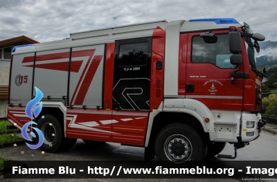 Man TGM 18.340 4x4 II serie
Vigili del Fuoco
Distretto della Valsugana e Tesino
Corpo Volontario di Strigno (TN)
Allestimento Rosenbauer
VF 8E7 TN
Parole chiave: Man TGM_18.340_4x4_IIserie VF8E7TN