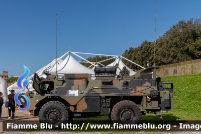 Renault Saviem VAB
COMFOTER-Comando delle Forze Operative Terrestri di Supporto
Comando Artiglieria
7° Reggimento Difesa NBC "Cremona"
EI 119990
Parole chiave: Renault Saviem VAB EI119990