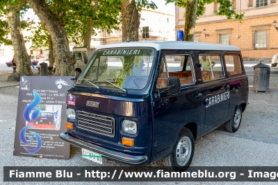 Fiat 900T Pulmino
Carabinieri
Autoveicolo Storico restaurato e di proveniente dalla Collezione "Lampeggiatori Blu Storici"
EI 874 AU
Parole chiave: Fiat 900T_Pulmino EI874AU