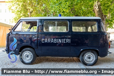 Fiat 900T Pulmino
Carabinieri
Autoveicolo Storico restaurato e di proveniente dalla Collezione "Lampeggiatori Blu Storici"
EI 874 AU
Parole chiave: Fiat 900T_Pulmino EI874AU