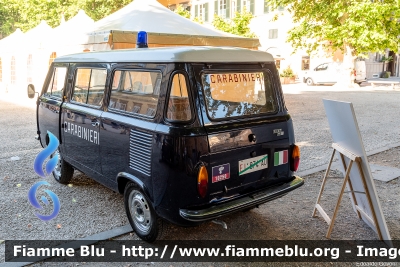 Fiat 900T Pulmino
Carabinieri
Autoveicolo Storico restaurato e di proveniente dalla Collezione "Lampeggiatori Blu Storici"
EI 874 AU
Parole chiave: Fiat 900T_Pulmino EI874AU