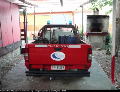 Nissan Navara I serie
Vigili del Fuoco
Distaccamento Volontario di Campo nell'Elba (Li)
VF 21269
Parole chiave: Nissan Navara_Iserie VF21269