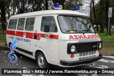 Fiat 238E
Pubblica Assistenza Chiesina Uzzanese (PT)
Allestita MAF
*Veicolo storico*
Parole chiave: Fiat 238E Ambulanza